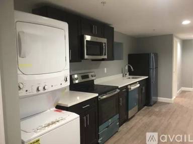 Main picture of 3215 Washington St