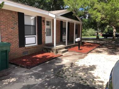 Main picture of 300 21st St