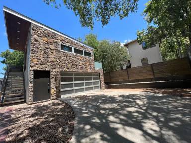 Main picture of 1605 Newfield Ln