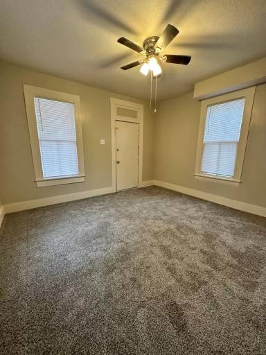 Main picture of 1016 S Market St