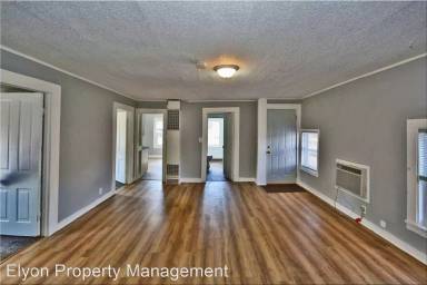 Main picture of 8322 Antioch Rd