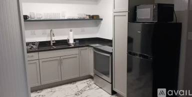 Main picture of 7815 N Main St