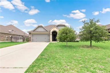 Main picture of 7416 Masters Dr