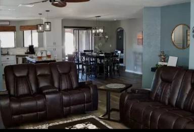 Main picture of 1803 Duel Dr