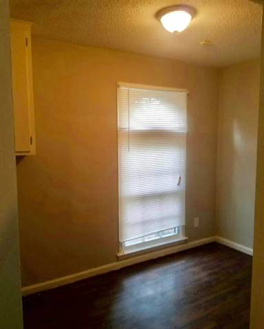 Main picture of 4018 Strathmore Dr