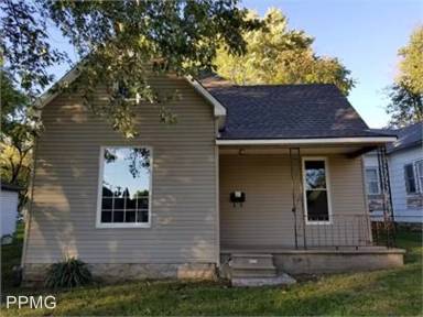 Main picture of 1415 E 7th St