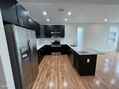 Main picture of 13 Marion Ave