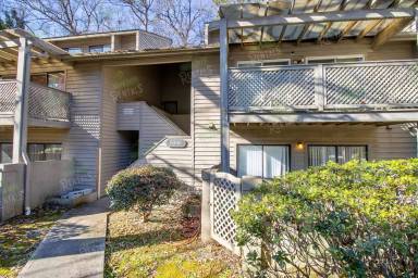 Main picture of 5002 Village Creek Dr