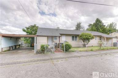 Main picture of 122 Acorn St