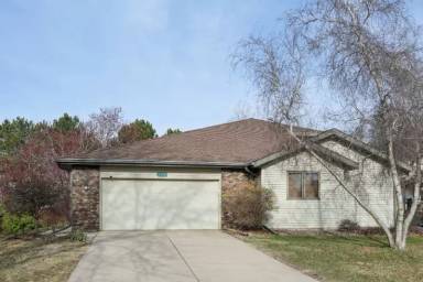 Main picture of 1214 N High Point Rd