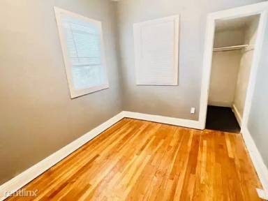 Main picture of 425 Cypress Ave