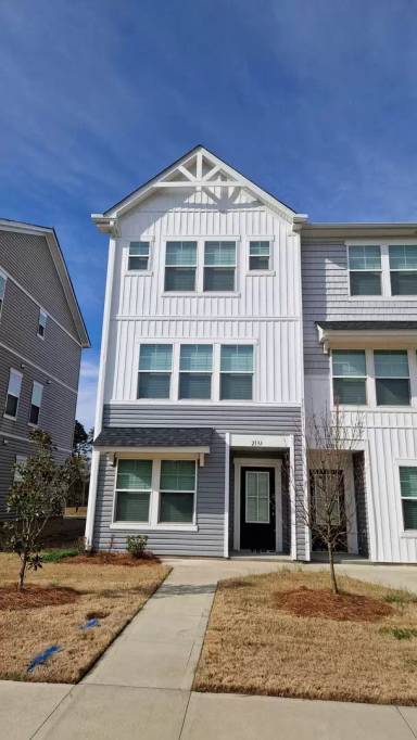 Main picture of Brand New End-Unit Townhome | 3 BR/3.5BA | 1-Car Garage | Near Downtown Mooresville