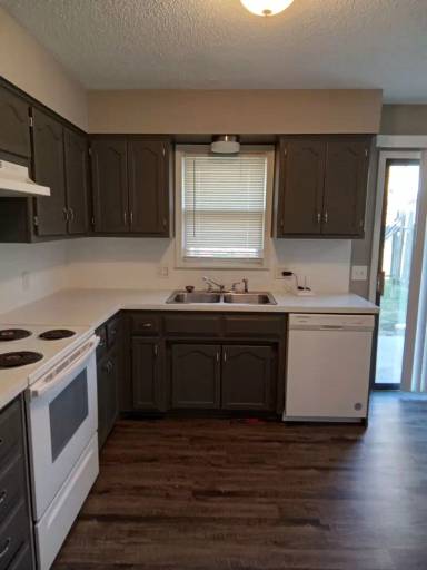 Main picture of 7013 Orchard St