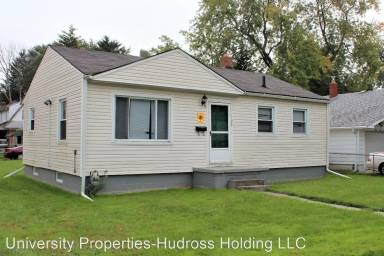 Main picture of 1126 Searles Rd