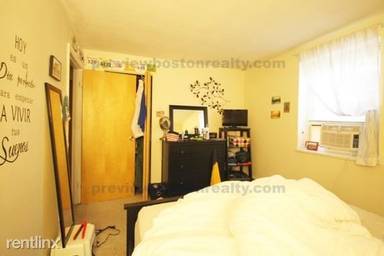 Main picture of 110 Babcock St