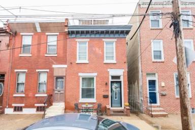 Main picture of 2658 Edgemont St
