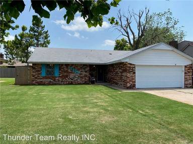 Main picture of 8608 NW 92nd St