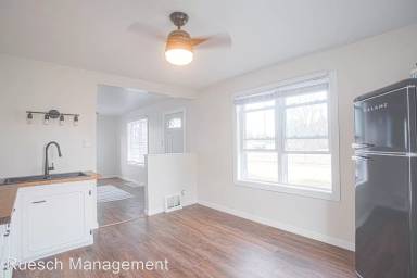 Main picture of 926 Eastman Ave