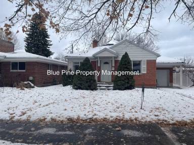 Main picture of 123 E 22nd St