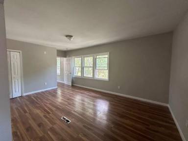 Main picture of 459 9th St
