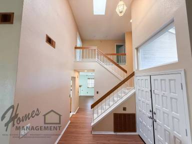 Main picture of 593 Silver Shadow Dr