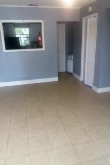 Main picture of 66 Main St