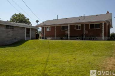 Main picture of 583 E 3665 S