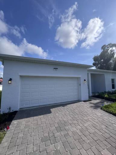 Main picture of 966 Hood Ave NW