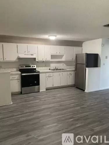 Main picture of 135 NE 1st Ave