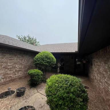 Main picture of 605 Circle Dr