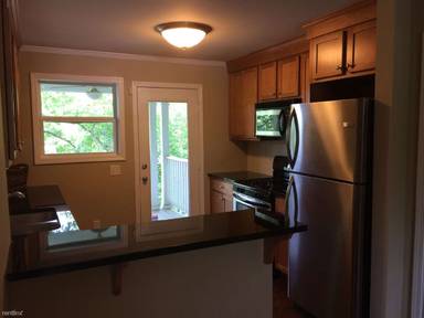Main picture of 1067 Alta Ave NE