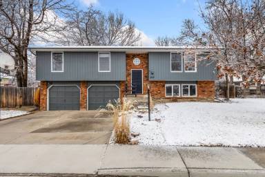 Main picture of 2927 White Oak Ct