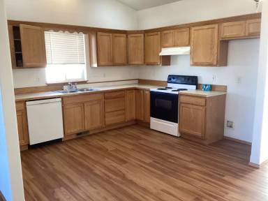 Main picture of 1101 S West Dr