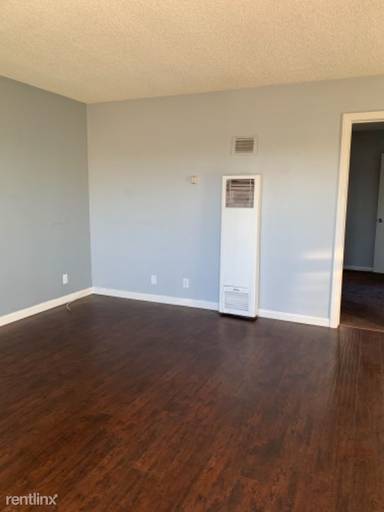 Main picture of 14423 S Berendo Ave