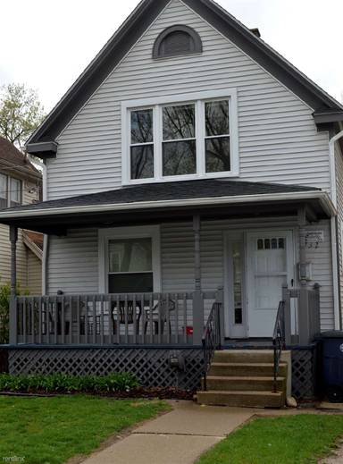 Main picture of 706 S Division St
