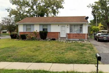 Main picture of 87 South Ave
