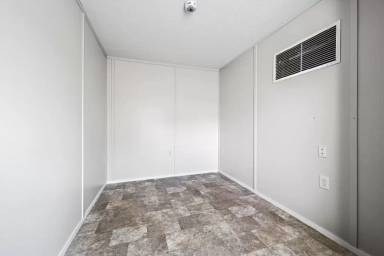 Main picture of 42553 Highway 42