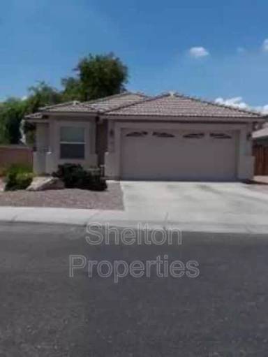 Main picture of 2906 N 130th Ave