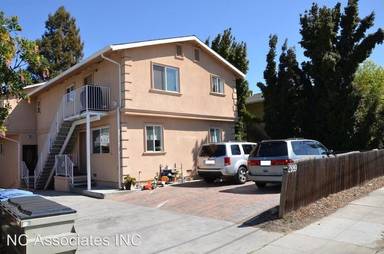 Main picture of 2889 Alma St