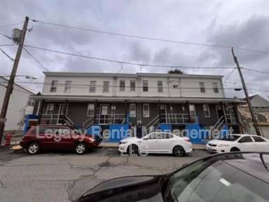 Main picture of 123 S Gilbert St