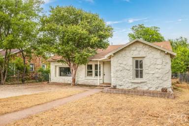 Main picture of 2789 Cedar St