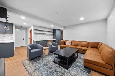 Main picture of 1022 G St