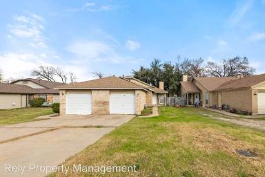 Main picture of 313 Greenlawn Blvd