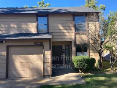 Main picture of 6038 S Rockford Ave
