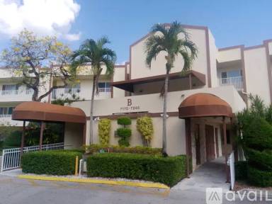 Main picture of 7214 S Devon Dr