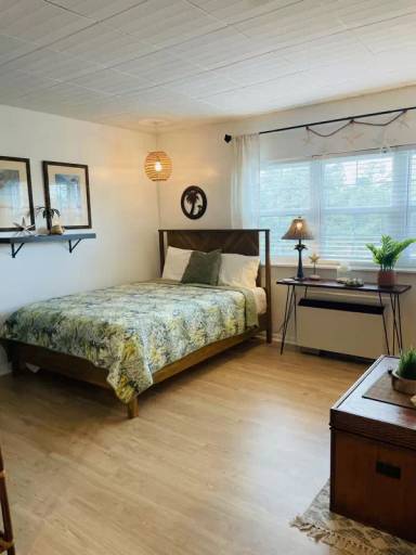 Main picture of 6850 Blue Heron Blvd