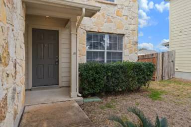 Main picture of 204 Anvil Pl