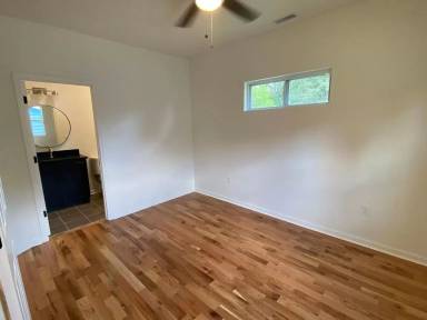 Main picture of 610 W Friedman St