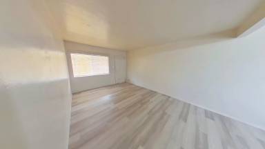 Main picture of 219 N 10th St - B