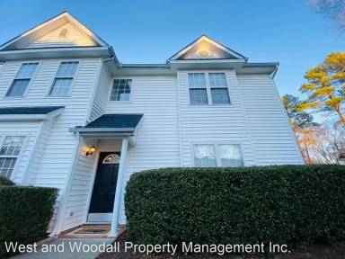 Main picture of 7 Moorefield Ct